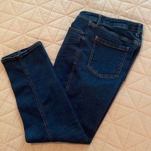 Chico’s DefineMe Denim Straight Leg Ankle, 5 Pocket Jeans, Size 1R (8R)